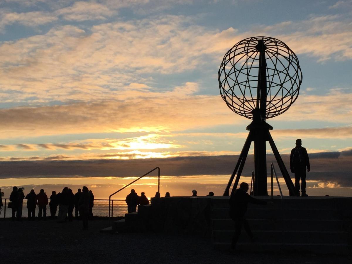 Nordkapp Vandrerhjem Хоннингсвог Экстерьер фото